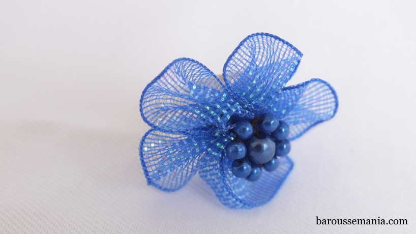 Bague fleur organza bleu marine